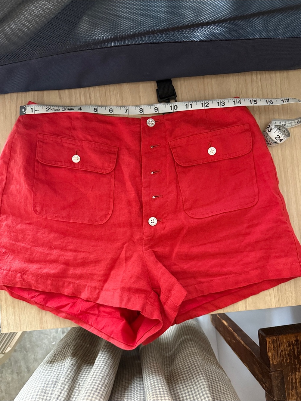 DOEN DARLING Scarlet High-Rise Button-Front Linen Shorts - Picture 4 of 8